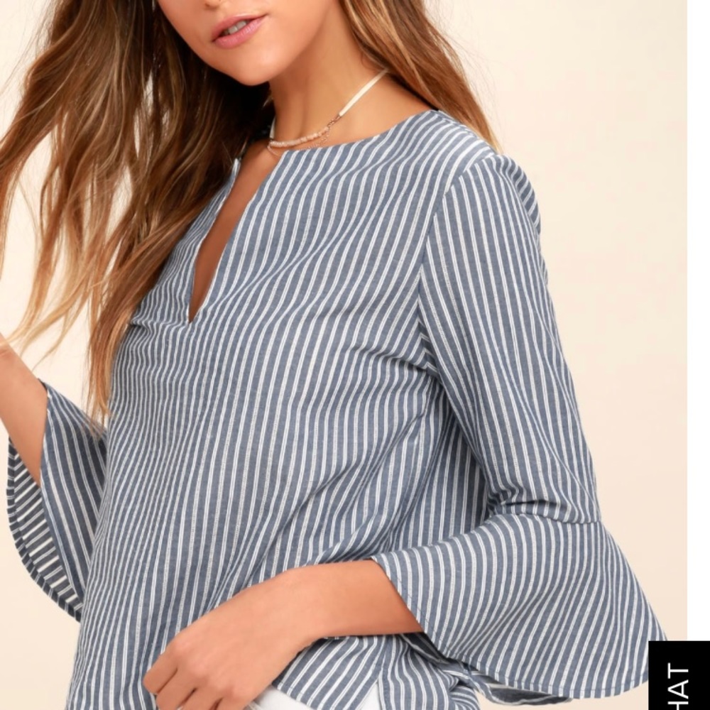 BLUE AND WHITE STRIPED TOP